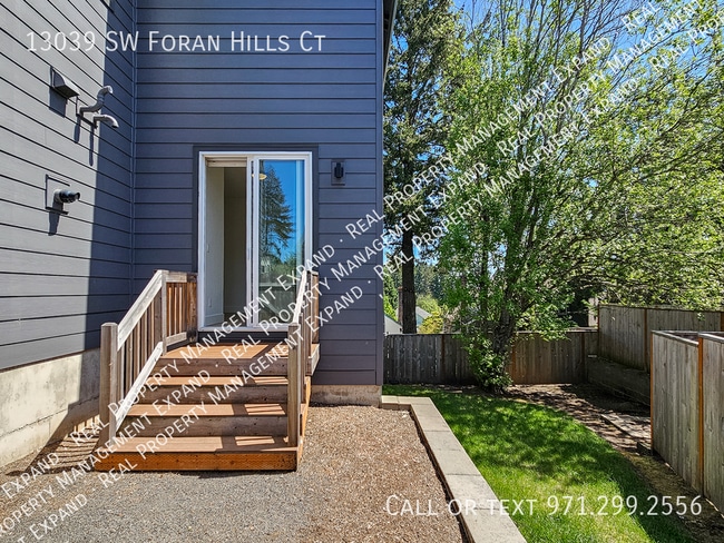 Building Photo - 13039 SW Foran Hills Ct