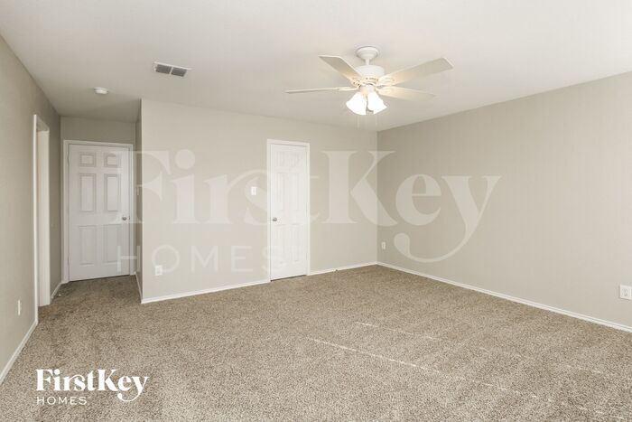 Building Photo - 3300 Groveland Terrace