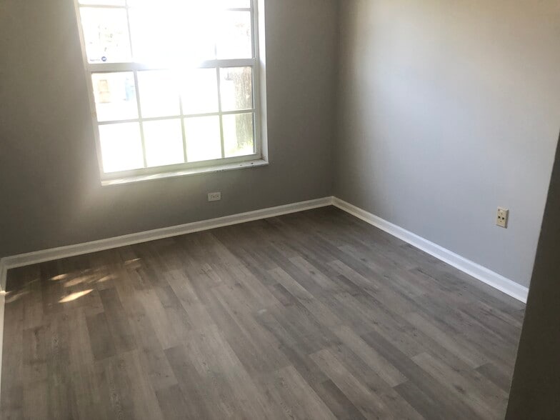 Building Photo - 4109 Eastridge Cir