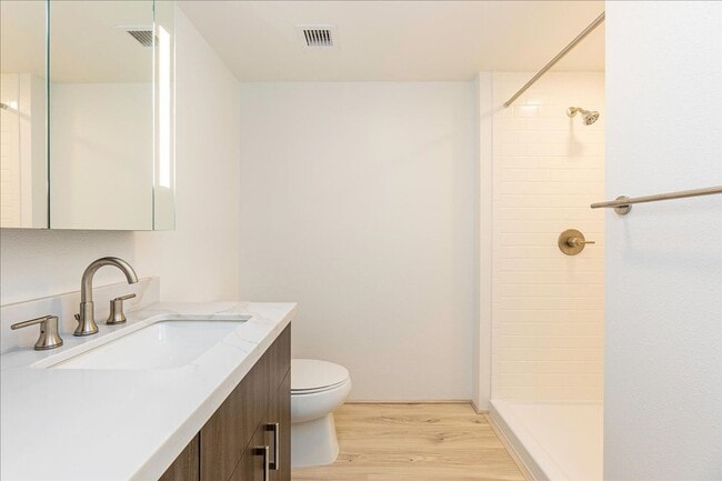 Building Photo - High Floor 2 BED/2 BATH/2 PRKG in brand new ILILANI - W/D INSIDE, LANAI, Corner Unit w/ Ocean View!!