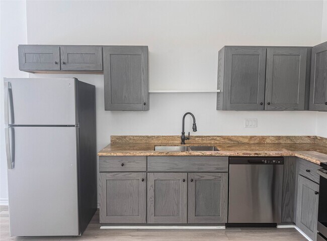 Building Photo - 3233 Real St