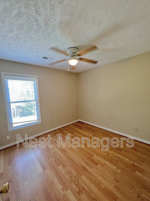 Building Photo - 1703 Winnabow Dr