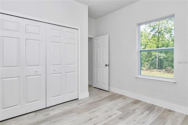 Building Photo - 586 Marion Oaks Trail