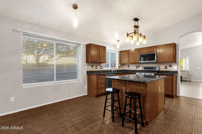 Building Photo - 17424 N 2nd Ave