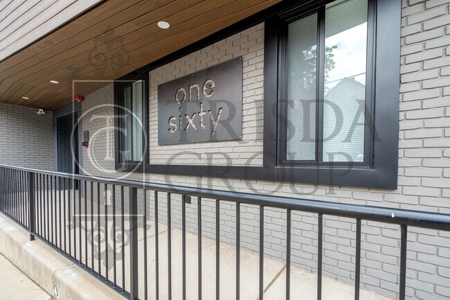 Building Photo - Modern 1 BR Apt in Mt Washington, 2 Off Street Parking Spaces, Private storage, Pets OK, W/D, DW, AC