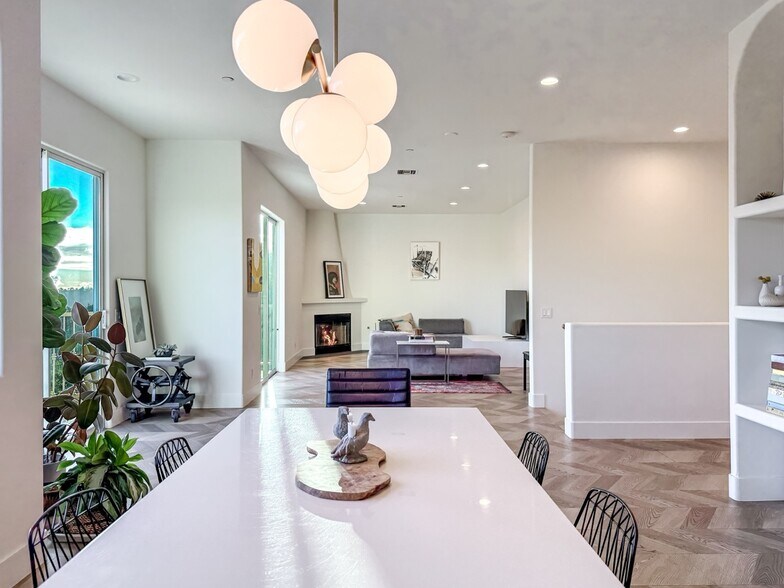 Building Photo - 974 Nordica Dr