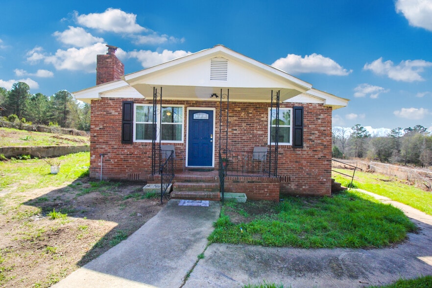 Front of house - 703 Celeste Ave