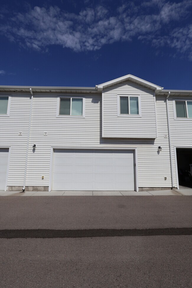 Building Photo - 51 W 440 N