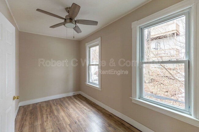 Building Photo - 314 Norwich Ave