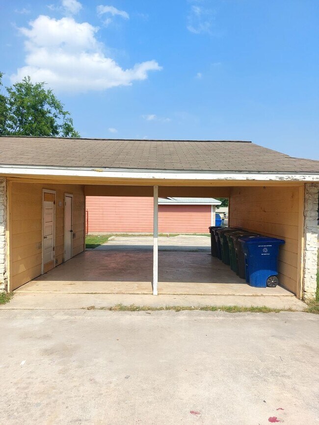 Building Photo - Alnwick Duplex #1