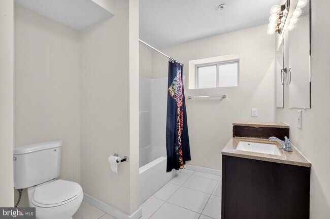 Building Photo - 602 N 43rd St