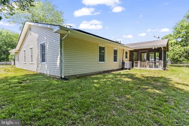 Building Photo - 2060 Red Spruce Ct