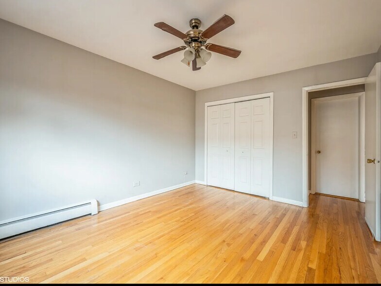 Building Photo - 2336 N Commonwealth Ave