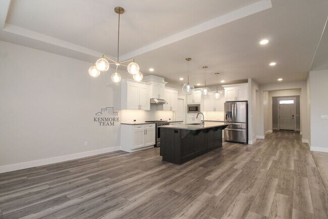 Building Photo - 2237 Legacy Ln