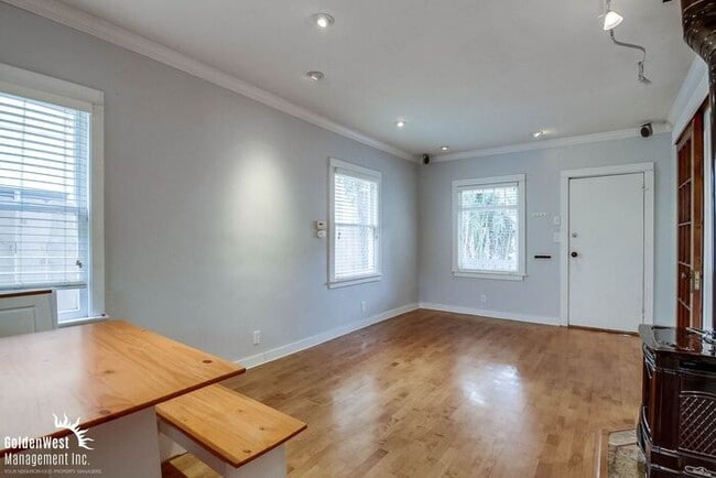 Building Photo - Beautiful Single-story 3Bdm 1Ba Home in North Park!