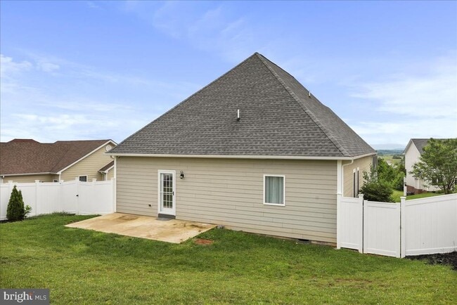 Building Photo - 115 Beauregard Dr