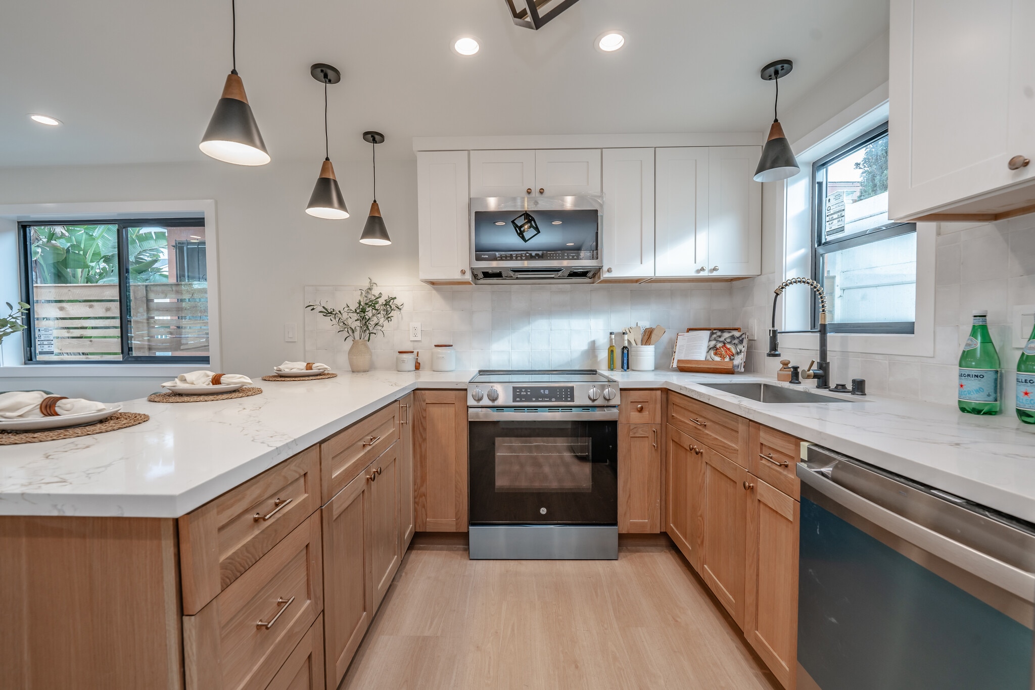 Building Photo - 1972 S Corning St