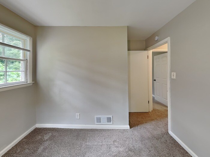 Building Photo - 3775 Stamford Rd SW