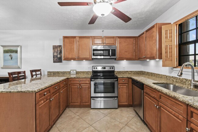Building Photo - 7361 SE Jamestown Terrace