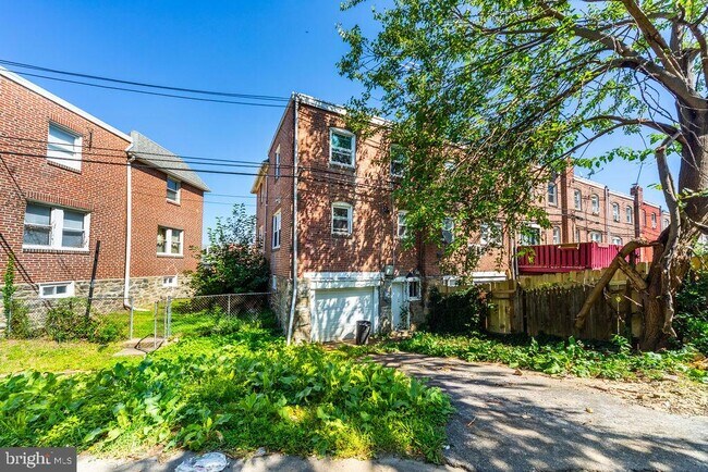 Building Photo - 524 Wiltshire Rd