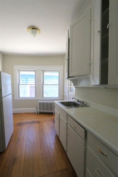 Building Photo - 45 Kidder Ave