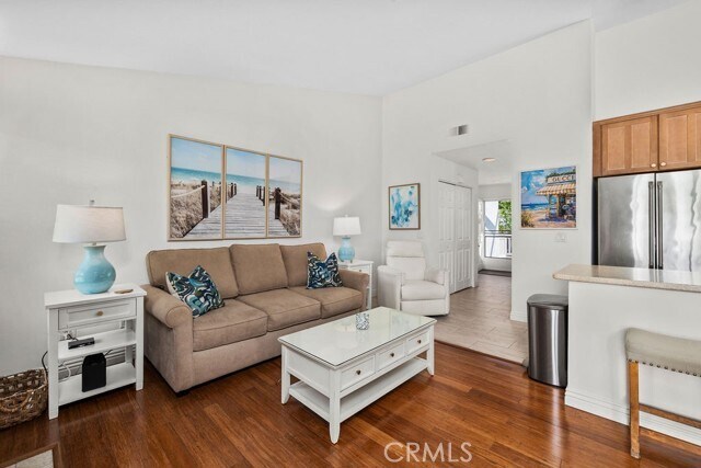 Building Photo - 13 Campton Pl