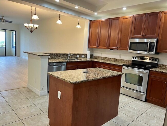 Building Photo - 1340 Rock Dove Ct