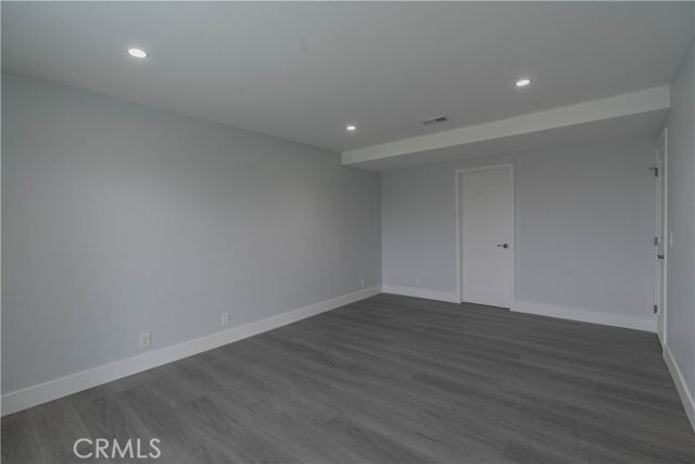 Building Photo - 633 Vista Bonita