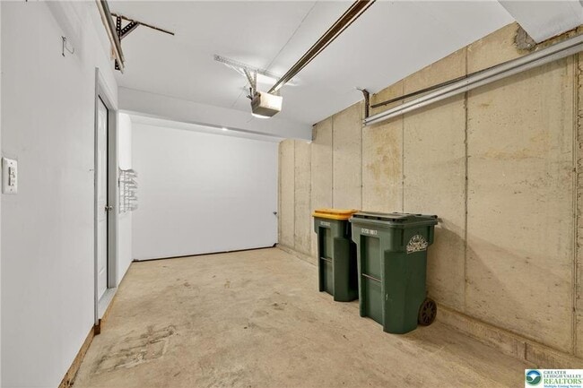 Building Photo - 4596 Jasmine Dr