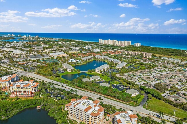 Building Photo - 353 S US Hwy 1