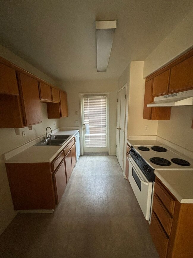 Building Photo - 4115 Ardmore Ave