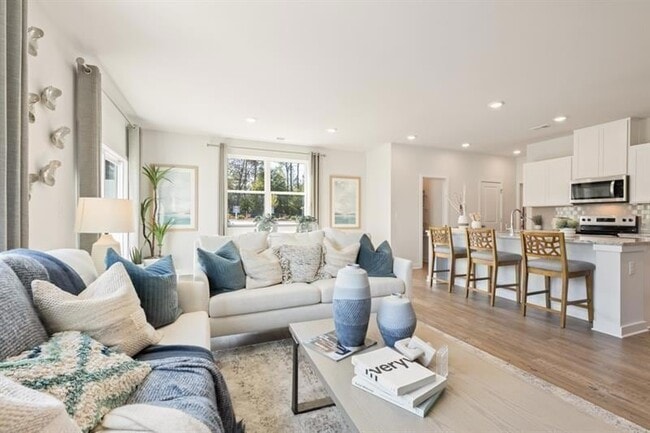 Building Photo - 1705 Harper Lily Ln