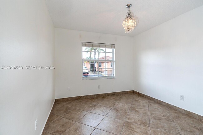 Building Photo - 2236 W 74th St