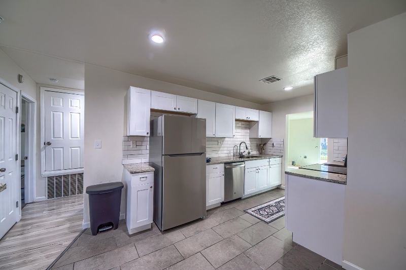 Building Photo - 4906 Melvin Dr