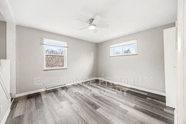 Building Photo - 4765 Hardwick Dr