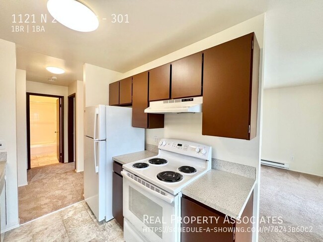 Building Photo - 1bd/1bath Apartment with Ample Space! *Lar...