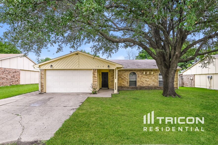Primary Photo - 1610 Pilot Way
