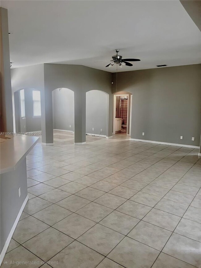 Building Photo - 2050 SE Franciscan St