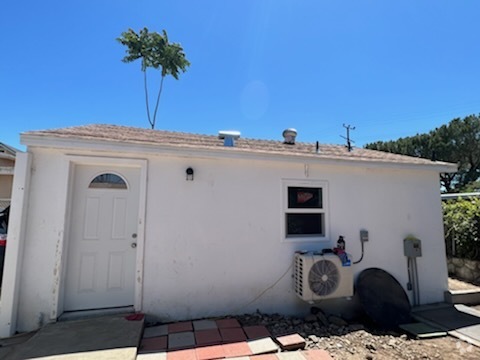 Building Photo - 10435 Las Lunitas Ave