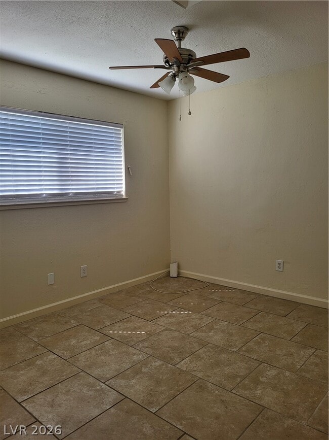 Building Photo - 1927 Helen Ave