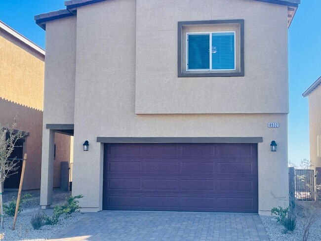 Building Photo - 4 Bd, 3 Bth, Newer Home, Granite Countertops and Entertainer’s Dream!