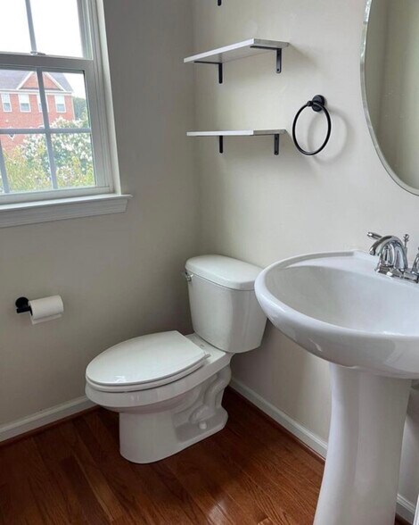 Building Photo - 3223 Careysbrook Ct