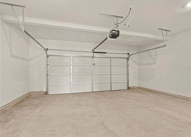 Building Photo - Beautiful 4/3 Available Now!