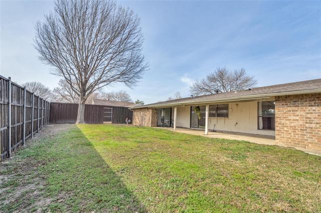 Building Photo - 1213 Bass Dr