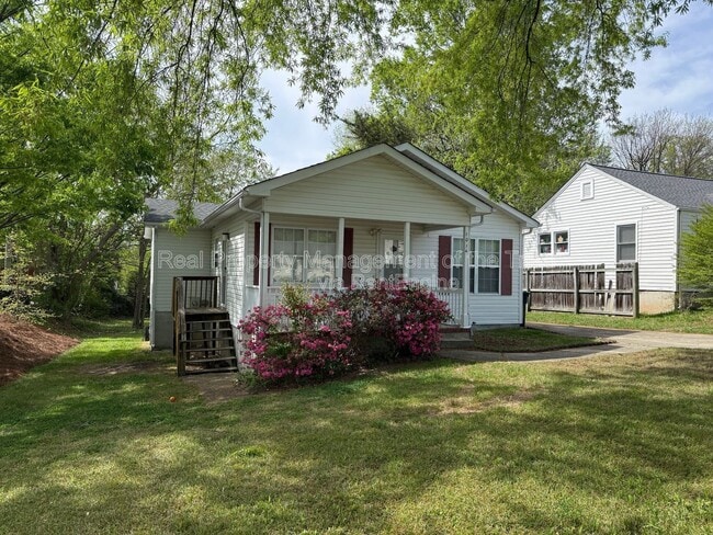 Building Photo - 1014 Tuscaloosa St