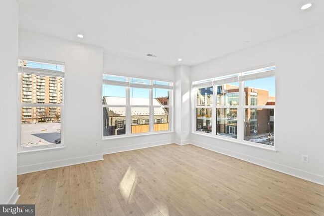 Building Photo - 5502 Topaz Ln