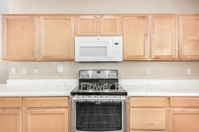 Building Photo - 6350 S Legend Ct