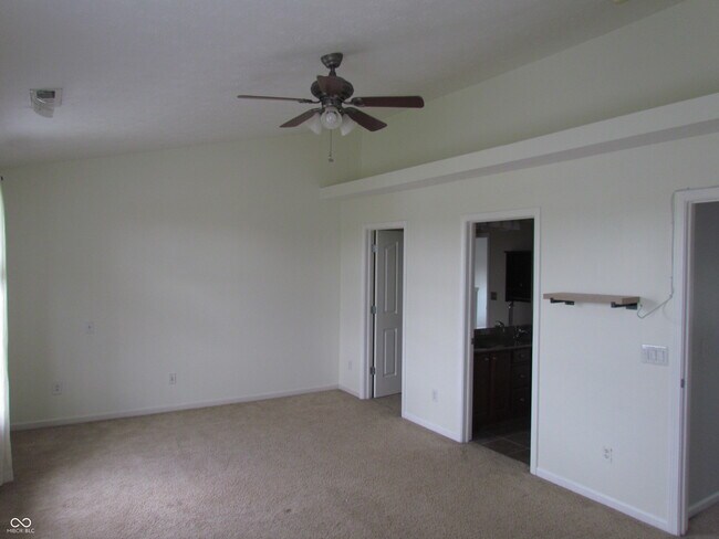 Building Photo - 13888 Willesden Cir