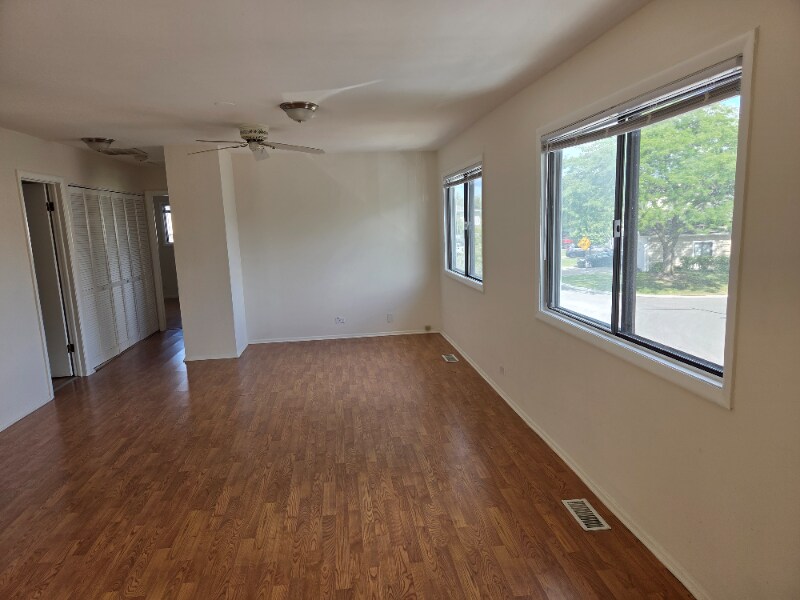 Building Photo - 724 Whitesail Dr