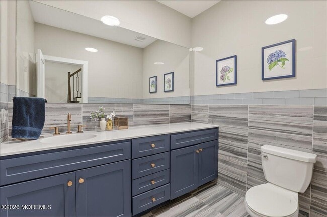 Building Photo - 475 Monmouth Pl